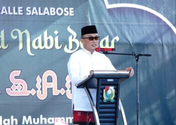 Hadiri Maulid di Salabose Majene , Pj Gubernur Sulbar, Prof Zudan Ajak Masyarakat Teladani Rasulullah