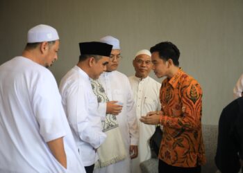 Di Solo, Muzani hingga Cawapres Gibran Silaturahmi dengan Habib Jindan dan Habib Ali Kwitang