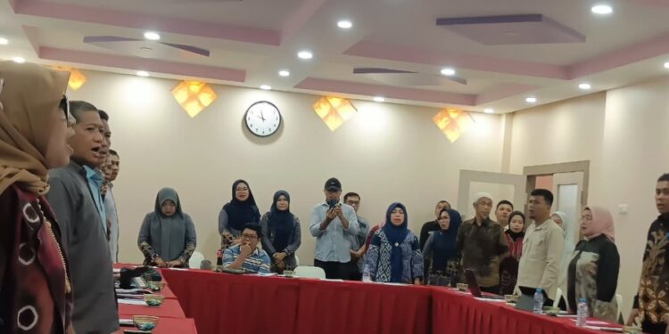 Sekretariat DPRD Sulbar Kolaborasi LPPM Unhas Gelar FGD Penyusunan Naskah Akademik Kesejahteraan Sosial